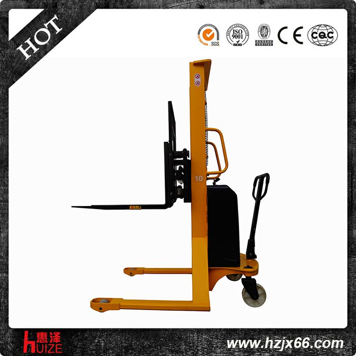 貨叉?zhèn)纫剖桨腚妱?dòng)堆高車 貨叉?zhèn)纫剖桨腚妱?dòng)堆高車